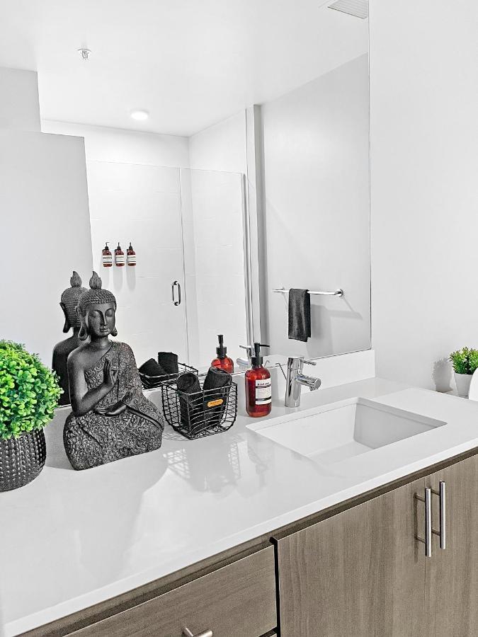 Couples Getaway Highrise Dwntown Phx Skyline Views Apartment ฟีนิกซ์ ภายนอก รูปภาพ