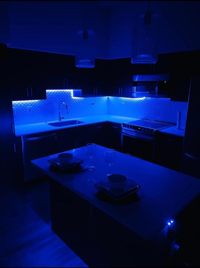 Couples Getaway Highrise Dwntown Phx Skyline Views Apartment ฟีนิกซ์ ภายนอก รูปภาพ